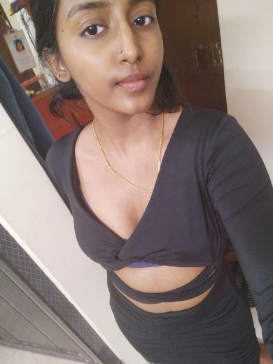 Swathi_chitra__ "24/7service ☎️ available home 🏠 service꧁༒☬ hotel 🏨 in Virudhunagar