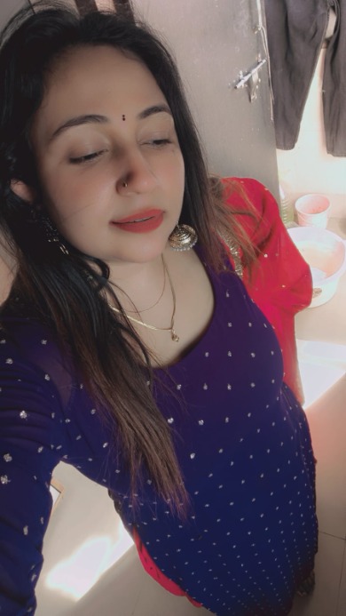 low rate safe and secure high profile call girl available photo 3