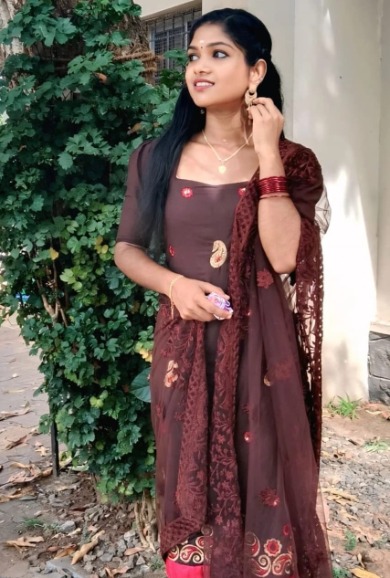Gulbarga local college girl housewife all available direct madam conta in Gulbarga