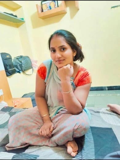 Minakshi Sharma best VIP high required call girl service full satisfie in Muktsar