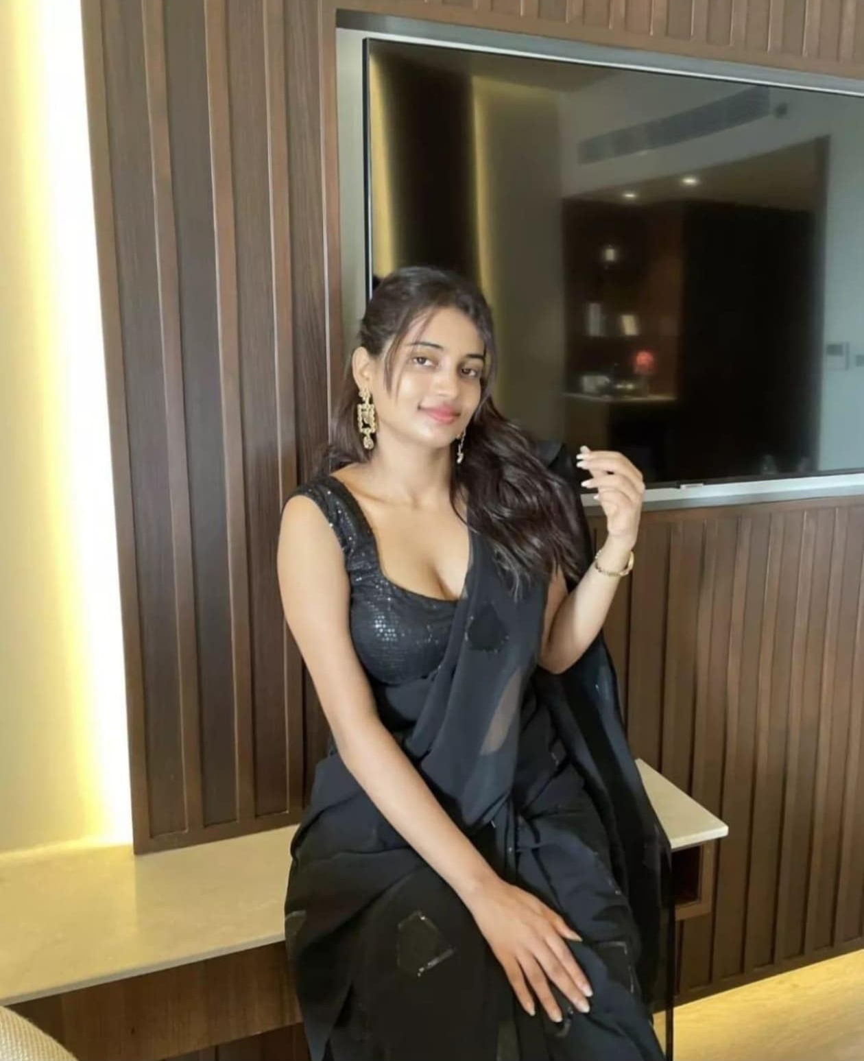 🛣️ ⭐➡️HOT & SEXY MODELS // COLLEGE GIRLS★ WITH GENUINE PLACE👉 💯✔️➡ in Madhya Pradesh