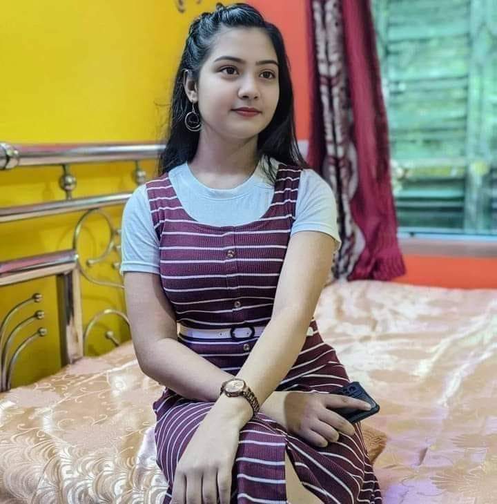 VIP  girl  low price High Profile. Call services  sexy girl hgv in Badaun