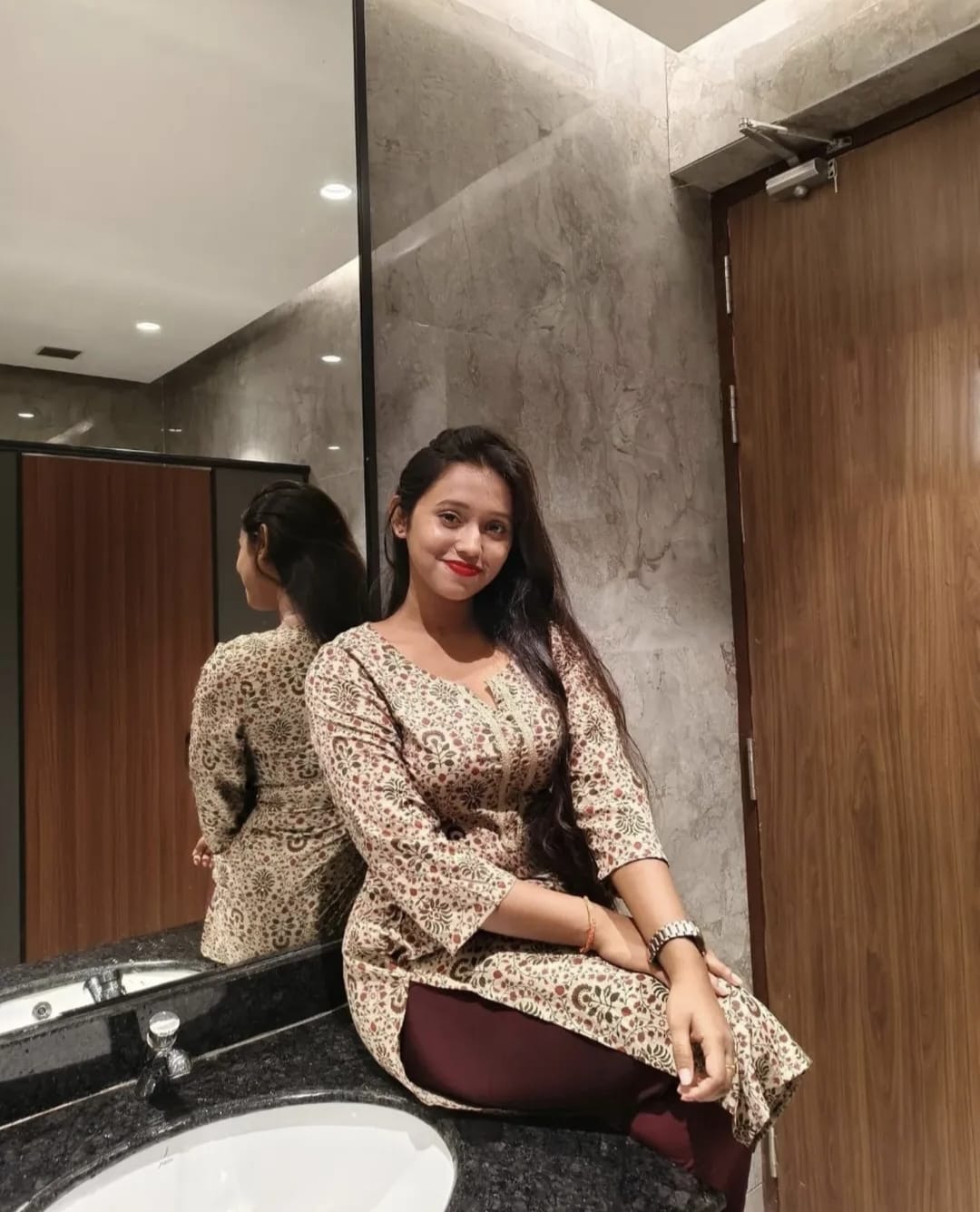 HIGH PROFESSIONAL..KAVYA..ESCORT..AGENCY . TOP MODEL PROVIDE photo 2