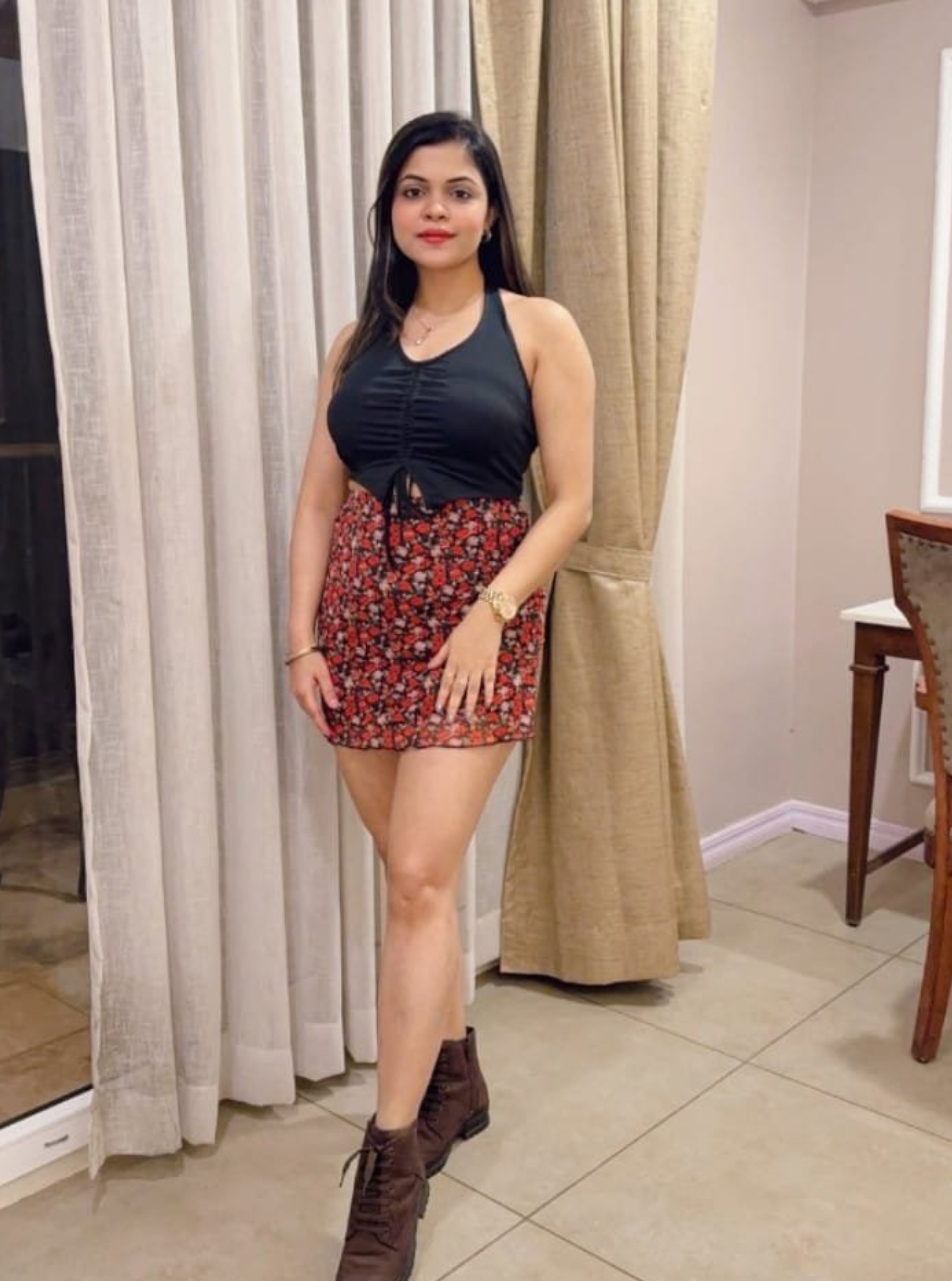Botad cash payment hotel and room sarvice full enjoy full sexy'call me in Botad