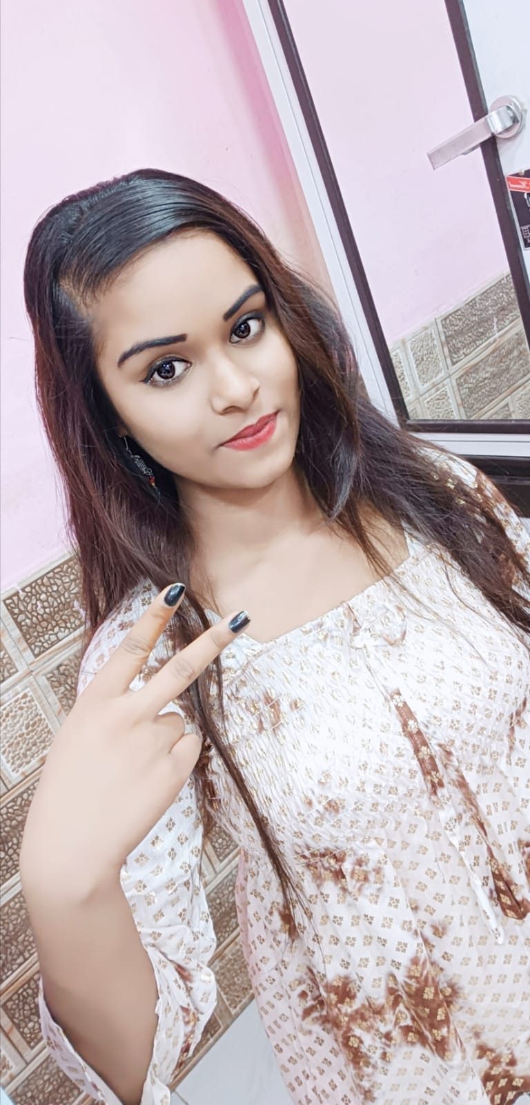 100% real genuine sex providing by us . photo 6