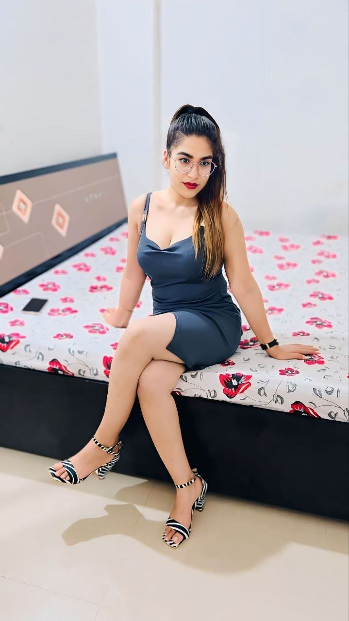 Gulmarg hot model sexy service call us anytime for better satisfaction photo 3
