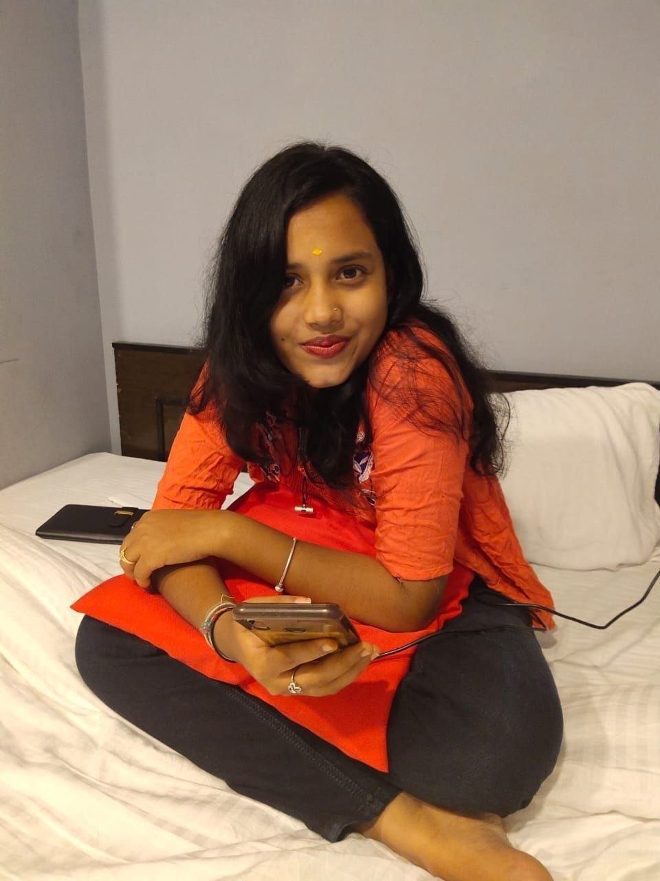 Riya Sharm 💚💯 call girl service all area available photo 2