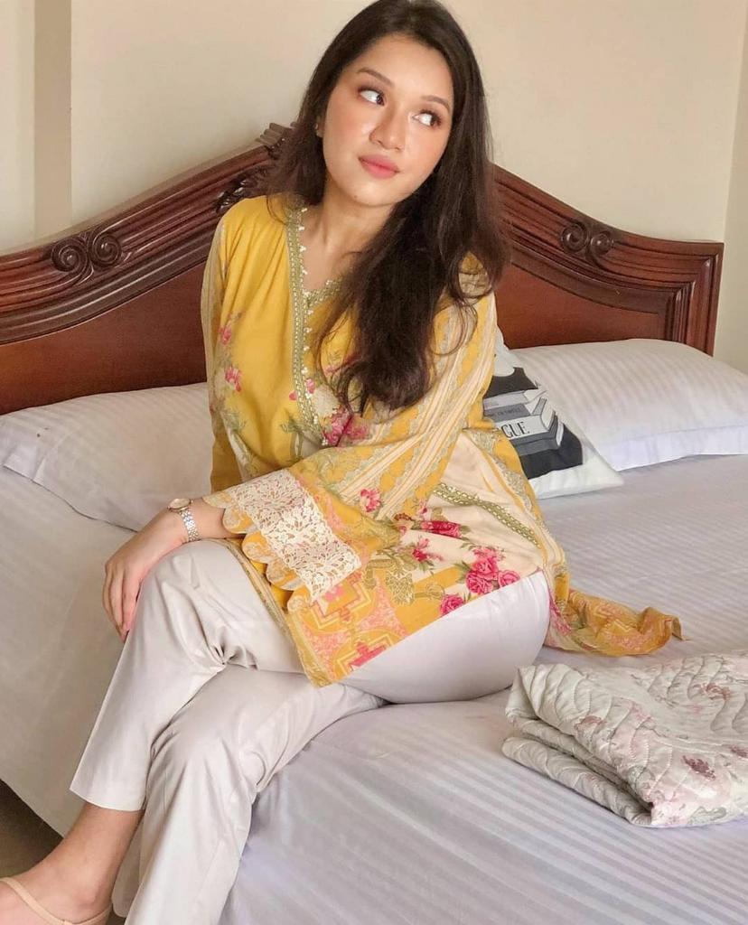 Golaghat high profile VIP call girl available full safe and secure ser photo 3