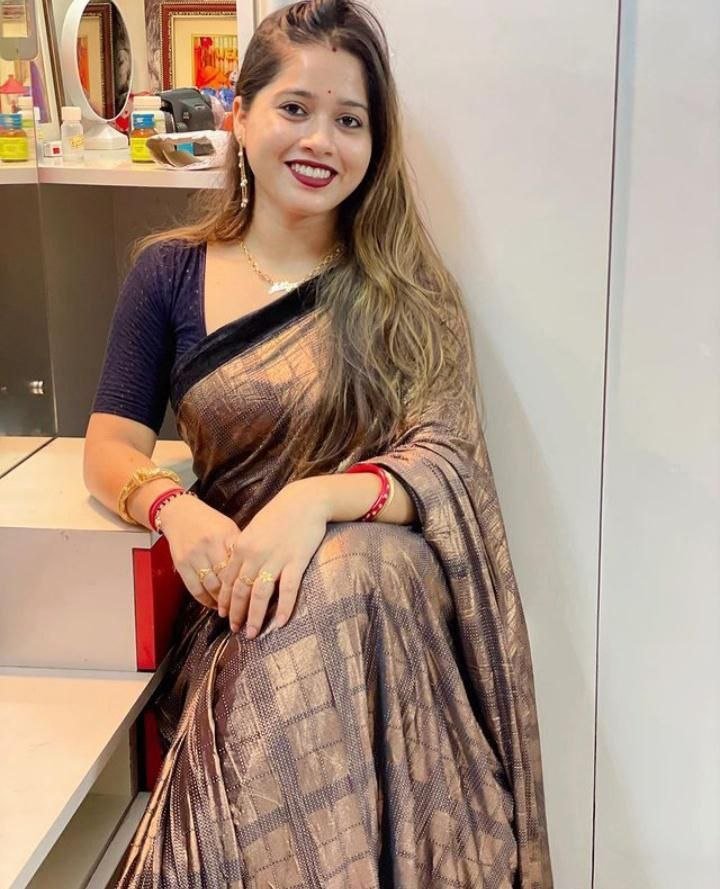 Safe and secure high profile girl's bhabhi available book 💦💧 photo 2