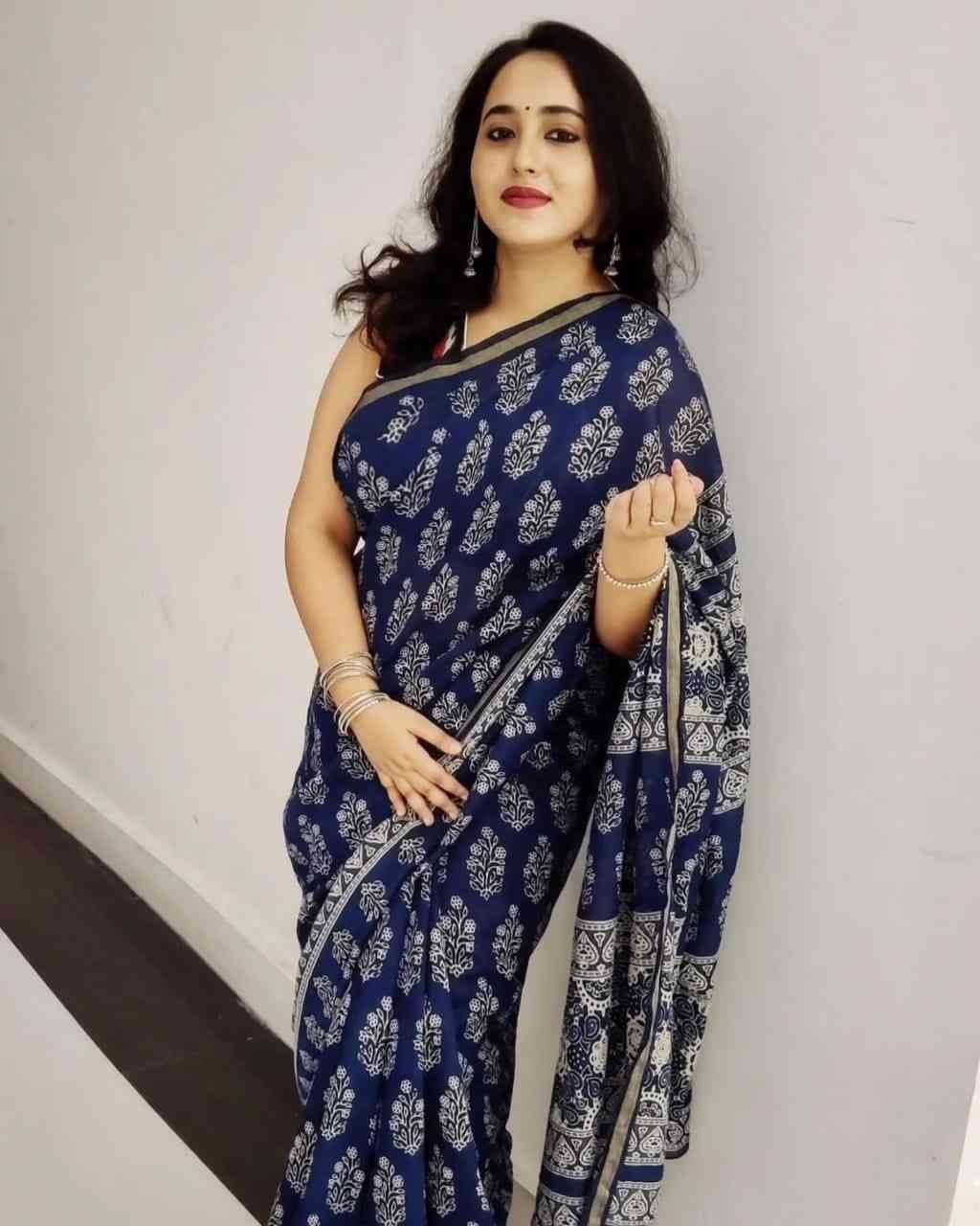 Mewat  2000 unlimited shot high profile vip call girl available availa photo 2