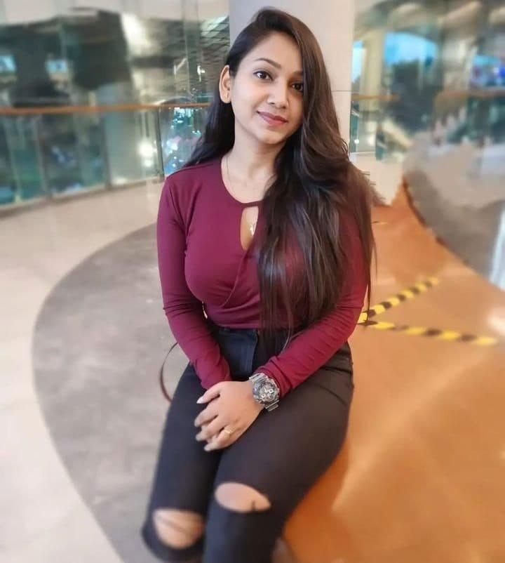 Sanjana 👉🎀🎗️1hour800💢🌹2hour1500 🌹night 3500🌹 Room ke sath mein  in Pratapgarh