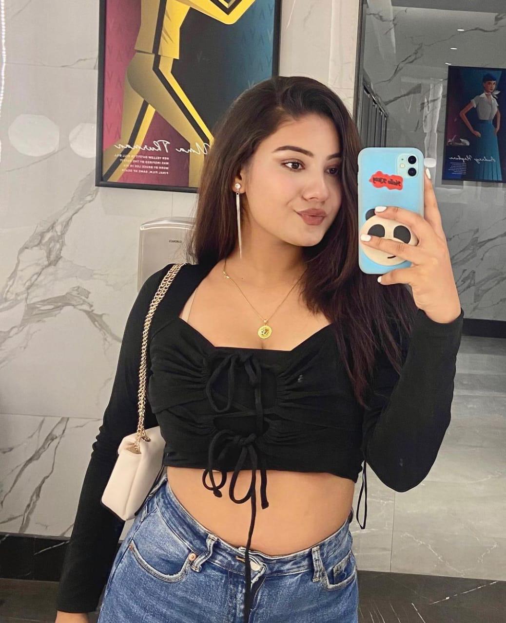 LOW PRICE UNLIMITED SHOTS AND ALL TYPES SEX ALLOWED HIGH Mandi photo 3