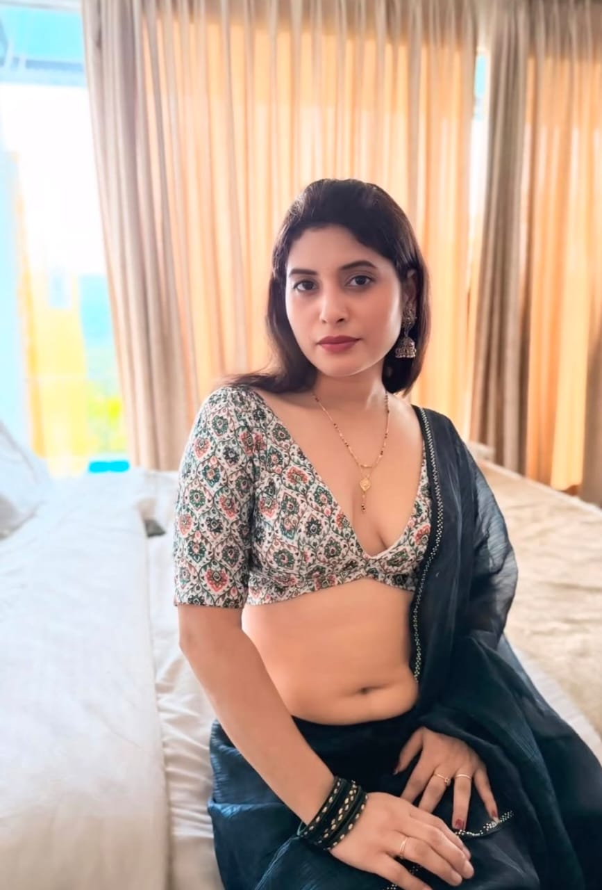Idukki 100% genuine sexy VIP call girls service photo 2