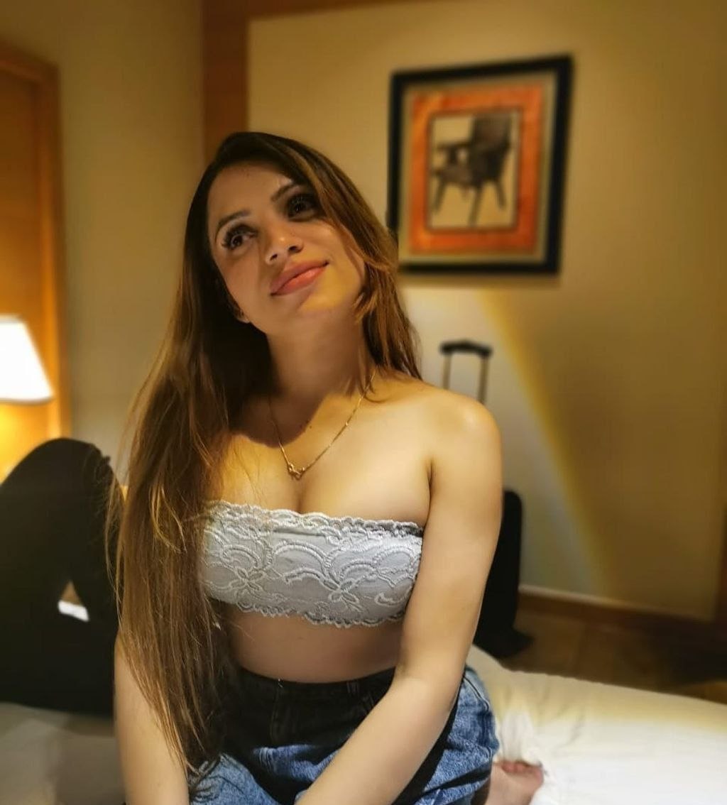 Akola DM BOOKING FOR ME Mohini AVAILABLE  in Akola