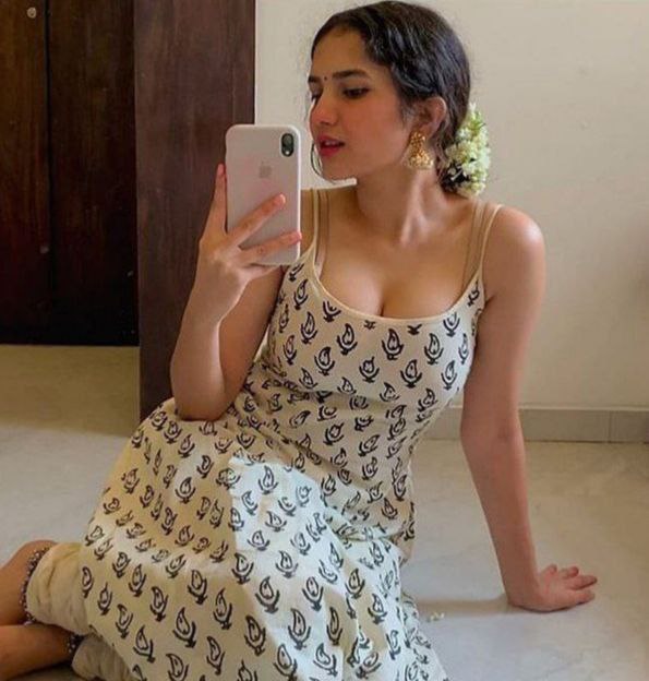 Mumbai AFFORDABLE CHEAPEST RATE SAFE CALL GIRL SERVICE in Maharastra
