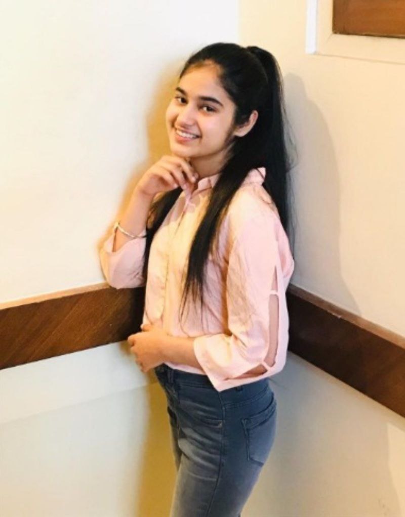 Sion..      2000 Unlimited short Low price high profile girl availabl in Sion 