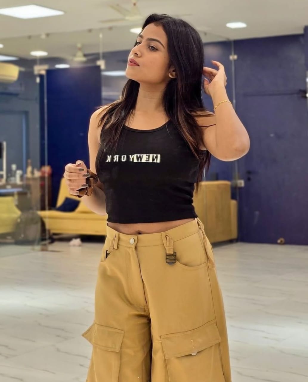 Hassan Best call girl service in lw price high profil call girl. photo 2