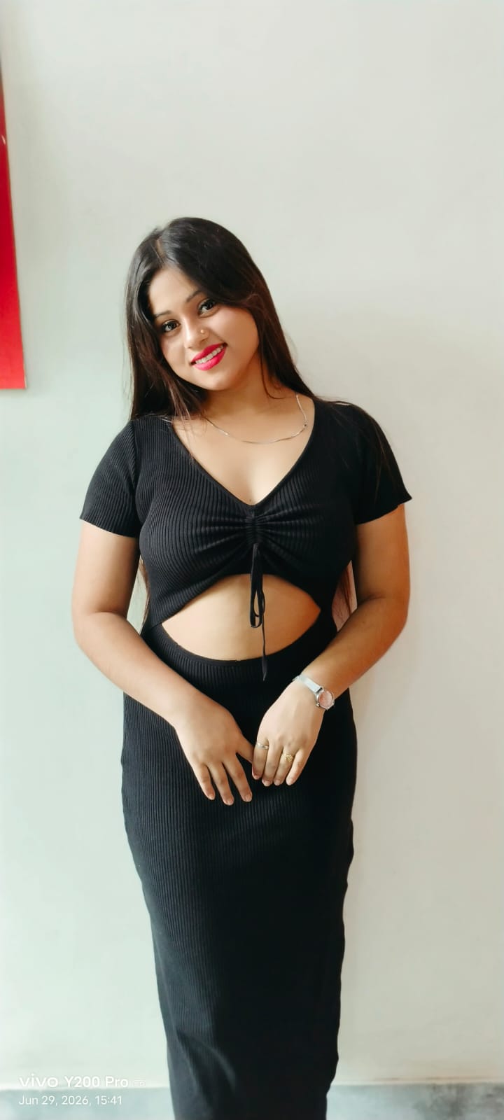 Hand to hand cash payment vip call girl photo 3