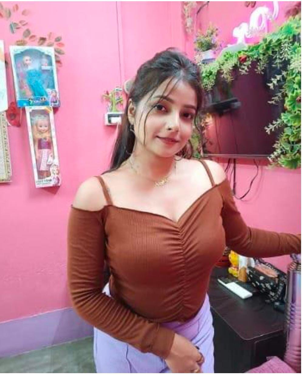 Uttarakhand call girl service photo 4