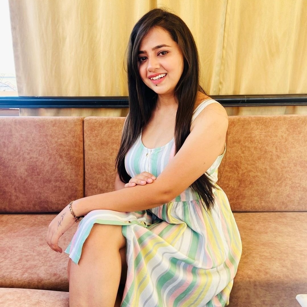 Varanasi Best call girl service in lw price high profil call girl. photo 1