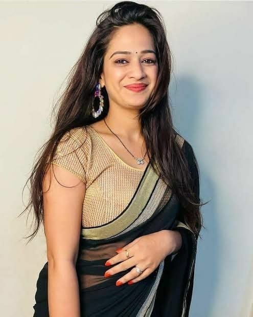 Ghaziabad call girl service in call and out call available photo 3
