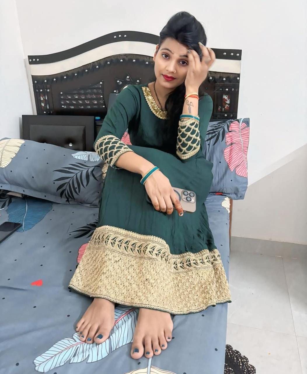 TIRUPPUR INDEPENDENT COLLEGE GIRLS AUNTY'S AVAILABLE FOR INCALLOUTCALL photo 3