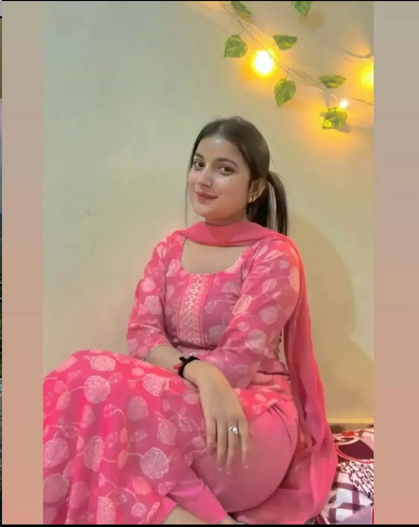 2000 unlimited short providing services 24x7 available by Leena Singh  photo 3