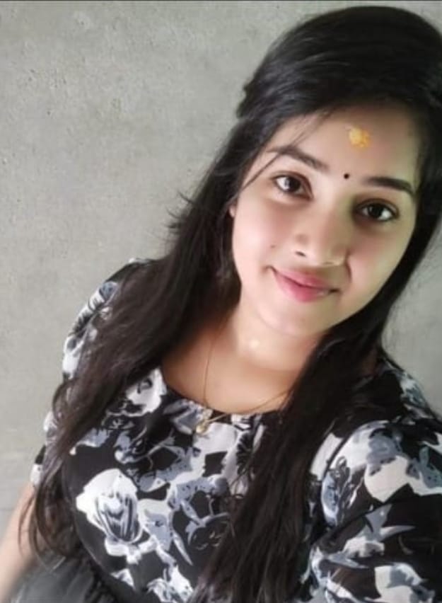 Myself urmita call 🤙. girls service VIP college girl and housewife ♥️ photo 1