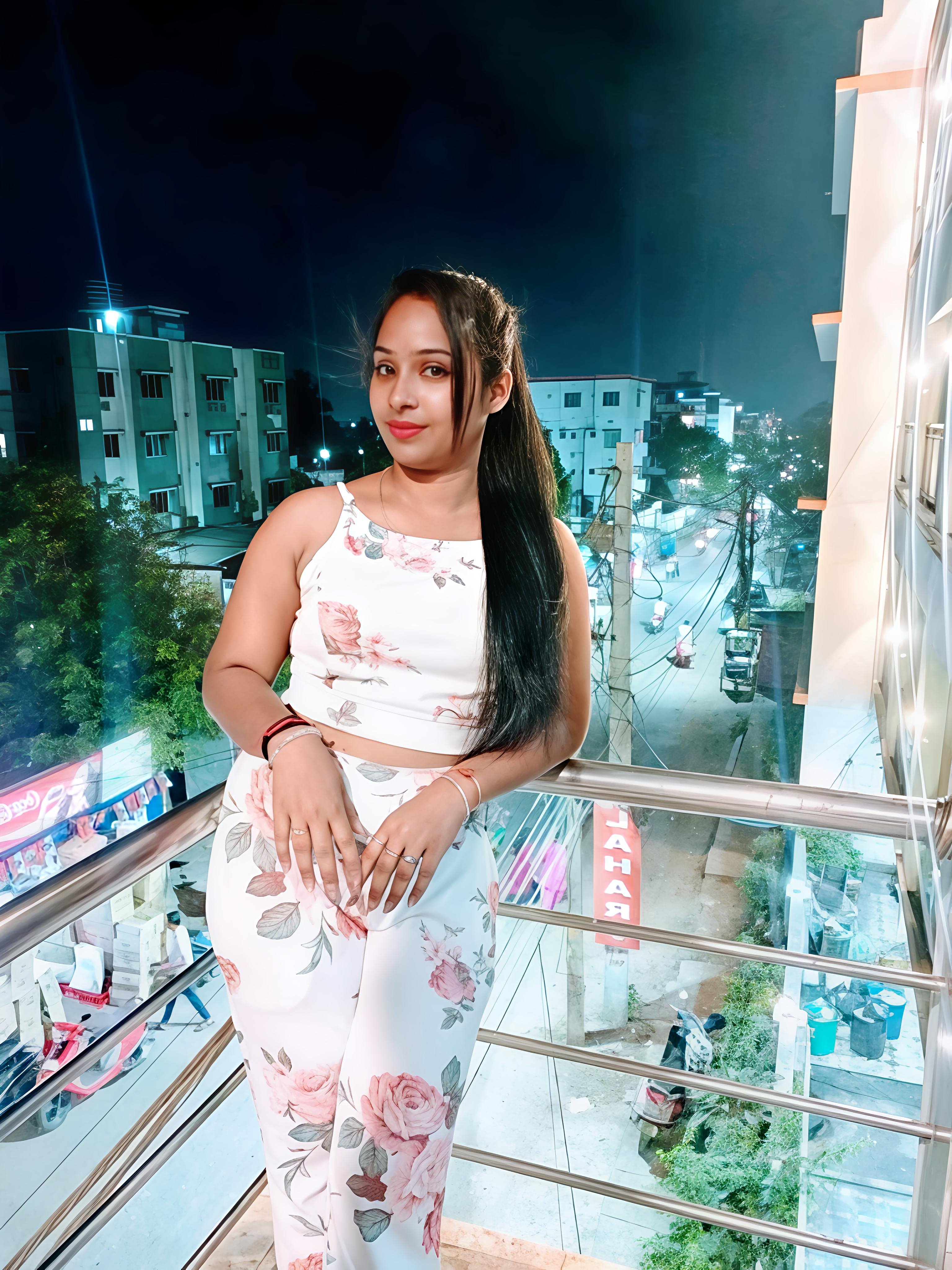 Priya👥💃💐college girl 💯🥰 GENUINE ⭐ service 🔥100% 💫SAFE AND 💋SEC photo 2