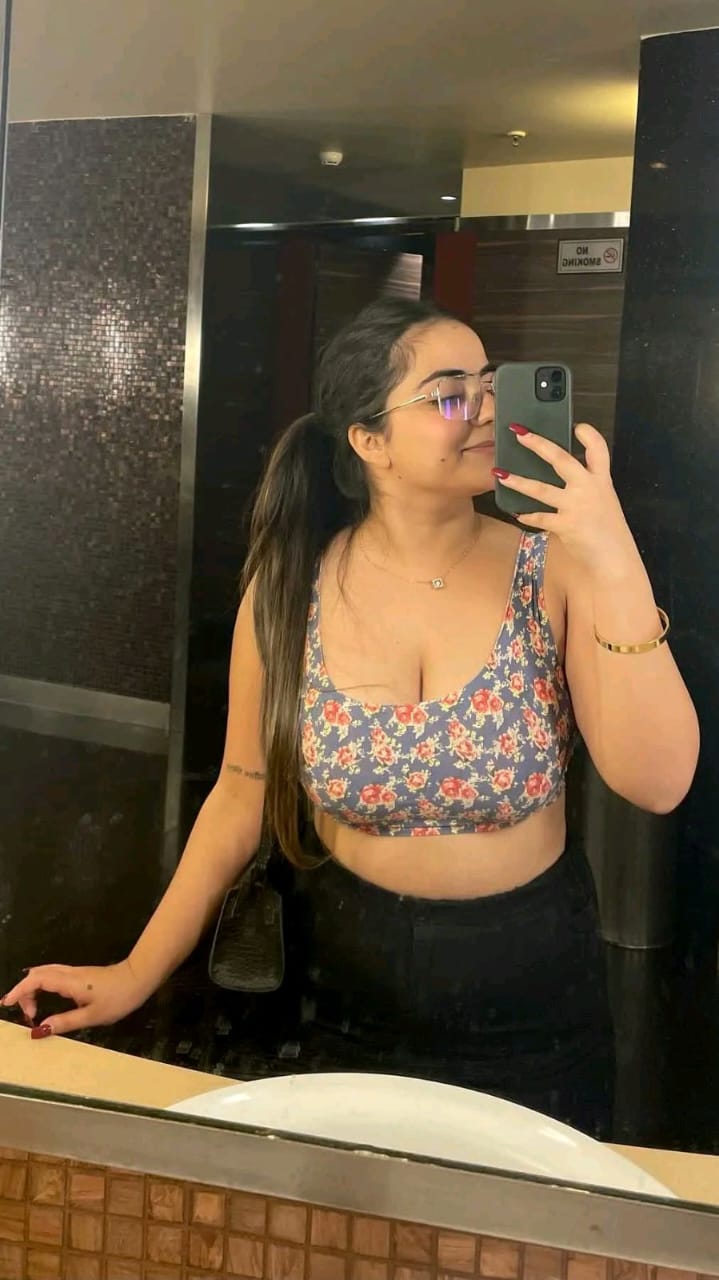 BEBO BEST COLLGE GIRL HOUSEWIFE 24/7 photo 1