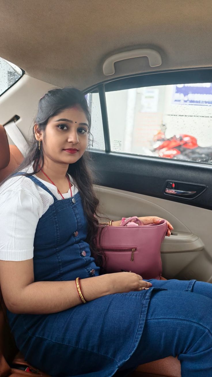 Nashik call girls 24x7 home and hotel service full enjoy photo 2
