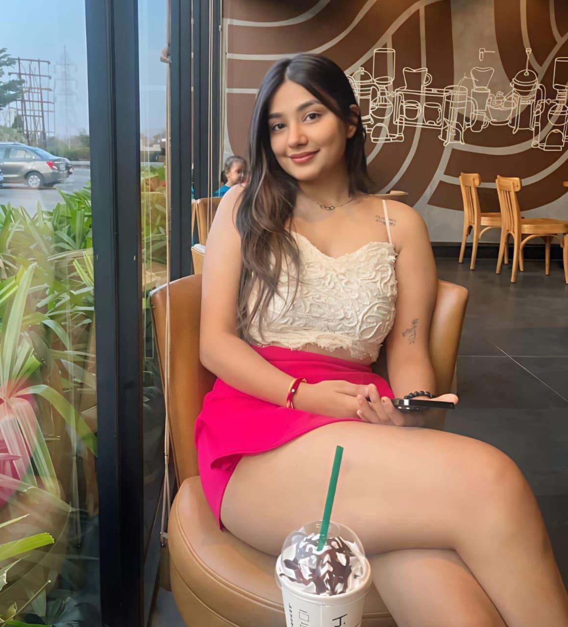 CHENNAI 2000 UNLIMITED SHOT VIP COLLEGE GIRLS AUNTY AVAILABLE photo 8