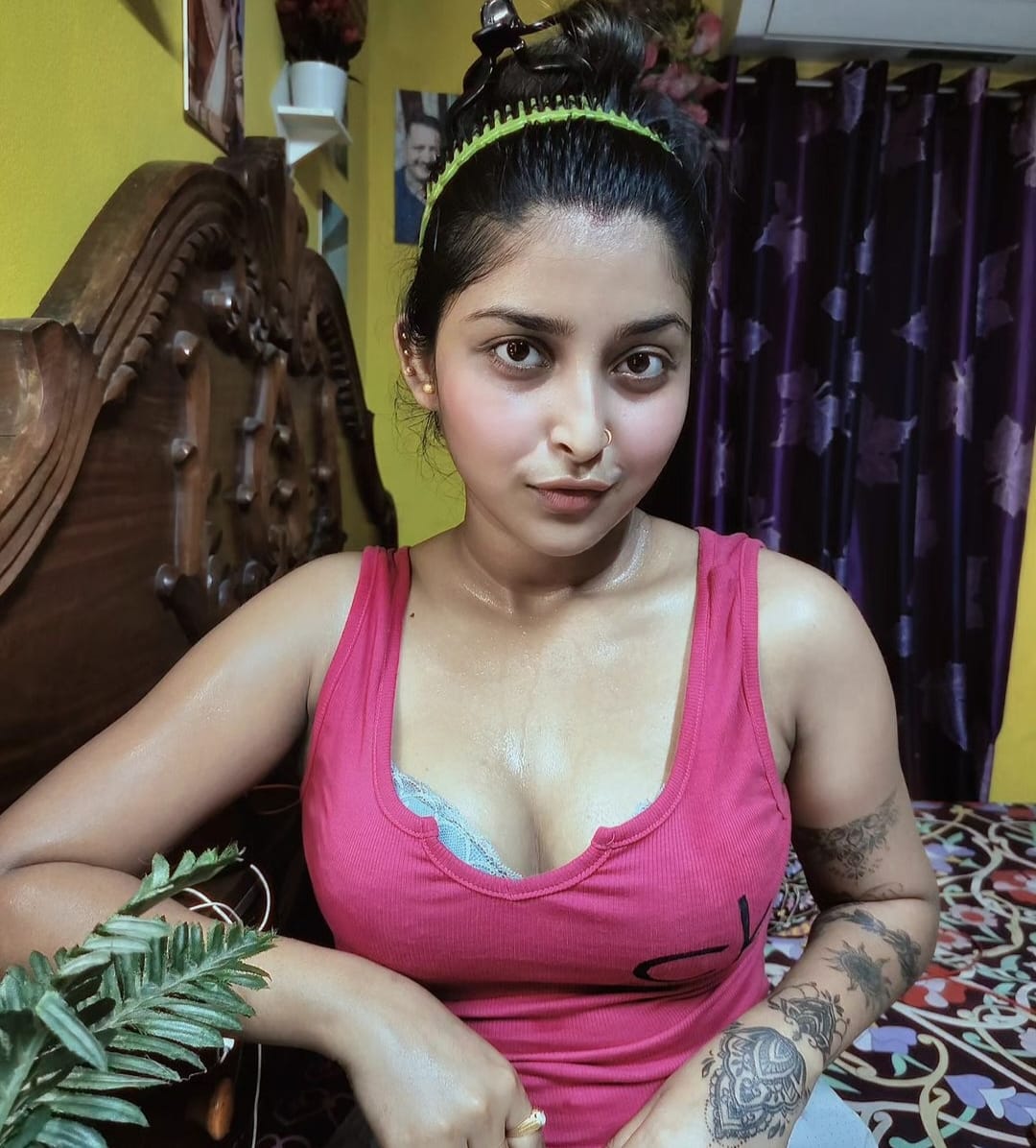 VIP top model housewife college aunty available all service photo 1
