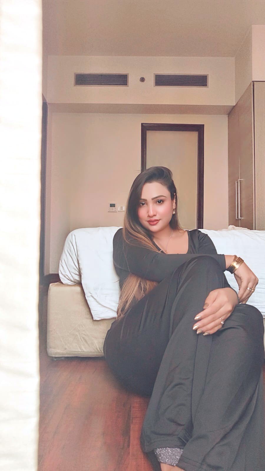 NO ADVANCE CALL GIRL'S IN ANDHERI WITHOUT CONDOM SERVICE AVAILABLE photo 3
