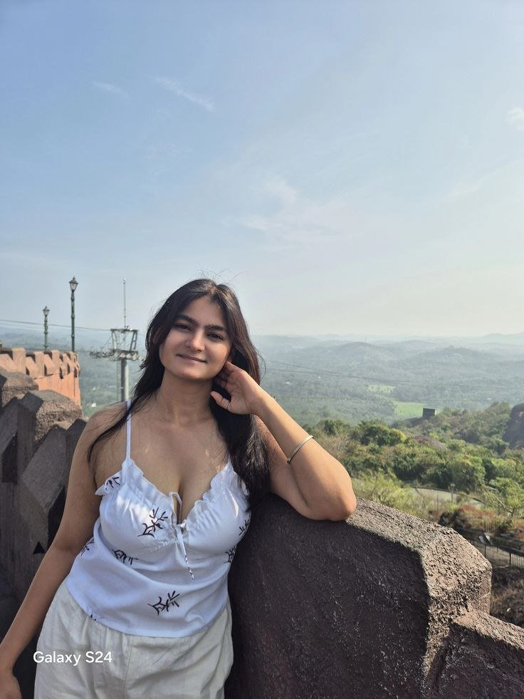 Monika Sharma college girl bhabhi aunty available now hom hotel availa photo 3