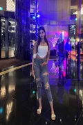 Home And Hotel Delhi Service Available For Day And Night in Delhi